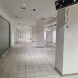 NA PRENÁJOM V KOMÁRNE ATRAKTÍVNY OBCHODNÝ PRIESTOR VO FREKVENTOVANEJ LOKALITE 